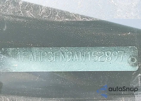 2010 Ford Focus Se z USA, uszkodzony, nr VIN 1FAHP3FN9AW152897